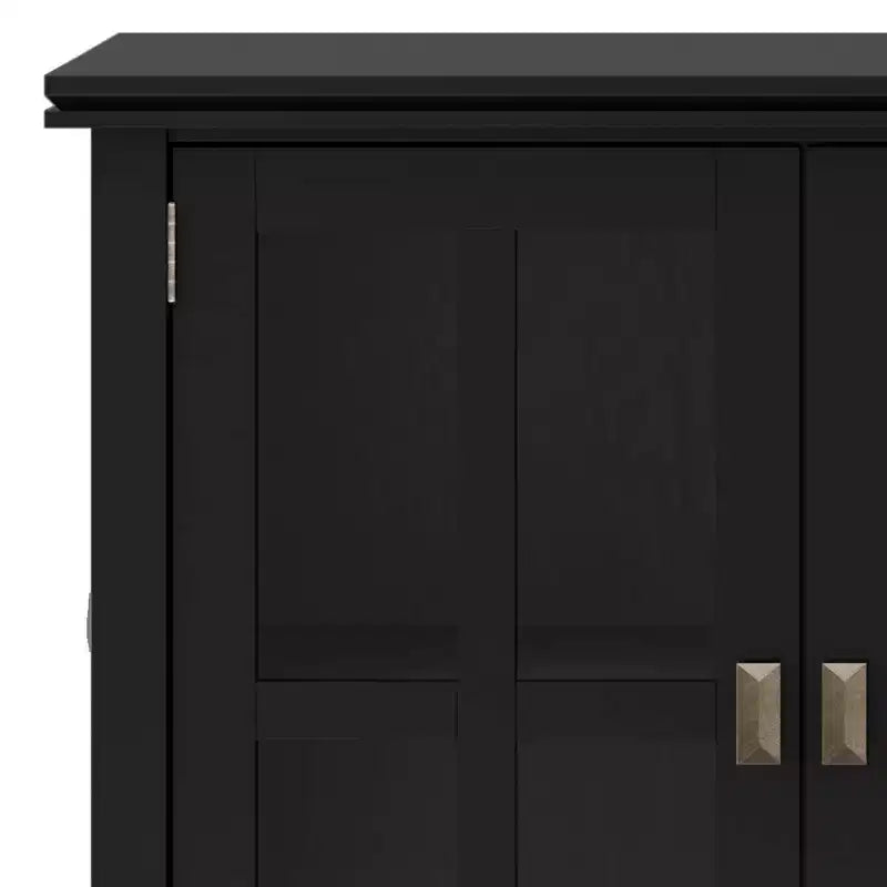 Armoire de rangement à 4 portes Stratford Wide - WyndenHall