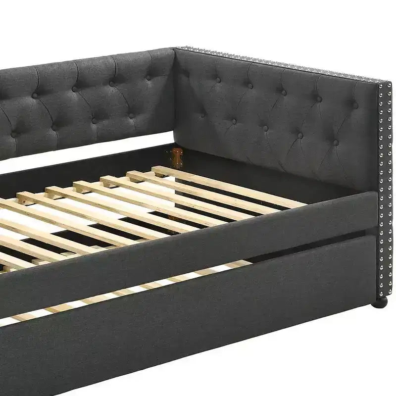 Lit Romona en tissu d'Acme Furniture