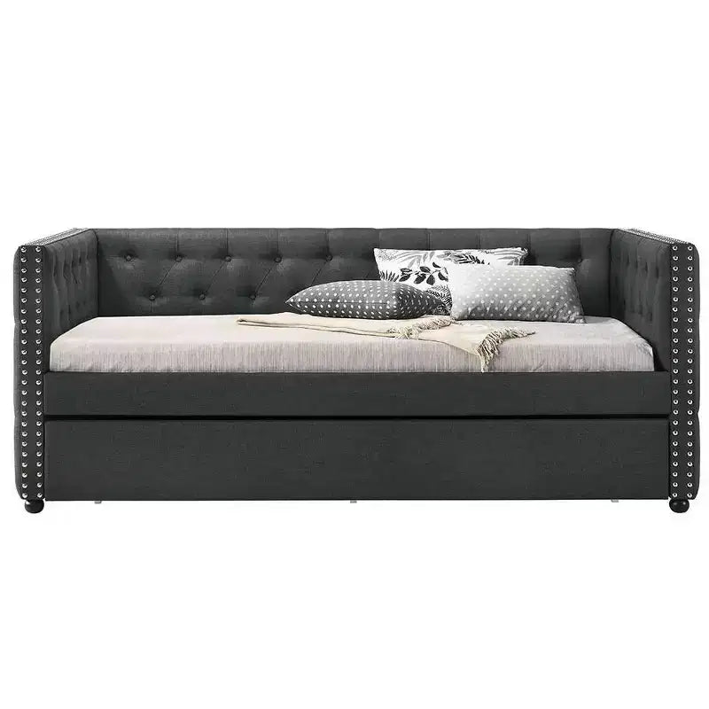 Lit Romona en tissu d'Acme Furniture