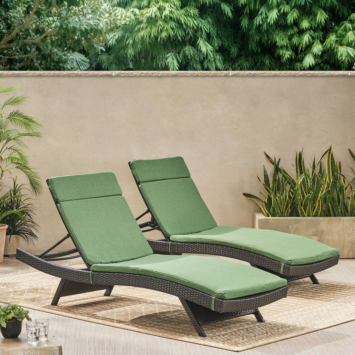 Ensemble de coussins d'extérieur Salem pour chaise longue - Coussins uniquement (lot de 2) par Christopher Knight Home - 79,25L x 27,50W x 1,50H