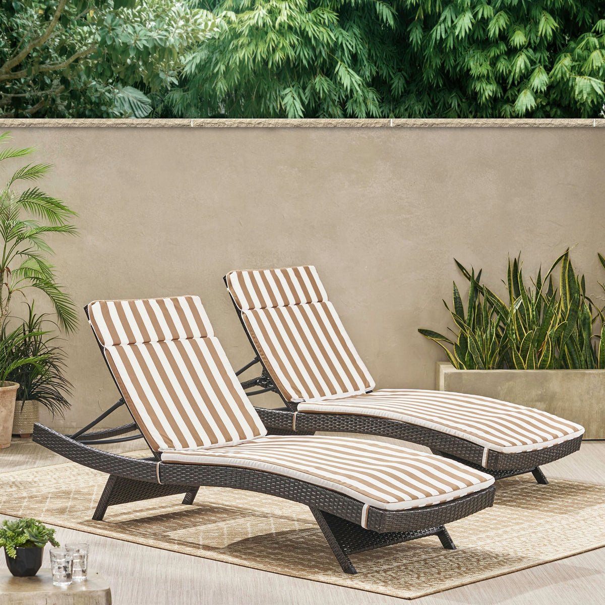 Ensemble de coussins d'extérieur Salem pour chaise longue - Coussins uniquement (lot de 2) par Christopher Knight Home - 79,25L x 27,50W x 1,50H