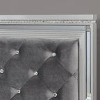 Ensemble de chambre à coucher 5 pièces avec panneau capitonné en bois argenté Seleena Glam et port USB par Furniture of America