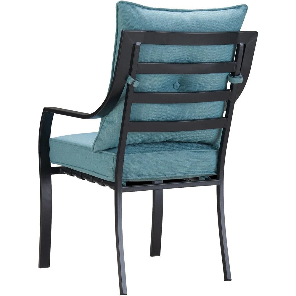 Ensemble de salle à manger Hanover Lavallette 5 pièces bleu océan avec 4 chaises fixes, une table ronde en verre de 52 pouces, un parasol et une base